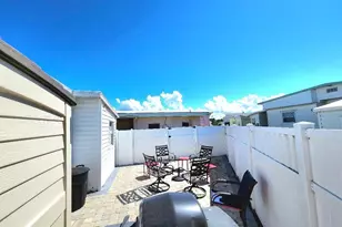 2304 New York Ave, Bradenton, FL 34207 - Photo 51