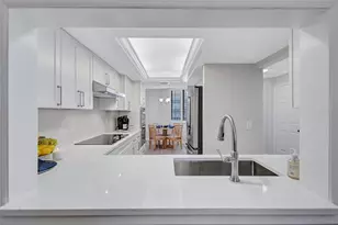 5880 Midnight Pass Rd, Sarasota, FL 34242 - Photo 9