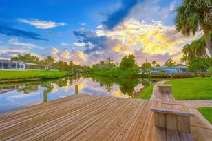 135 Tina Island Dr, Osprey, FL 34229 - Photo 9