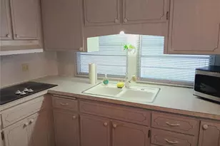 4810 Tri Par Dr, Sarasota, FL 34234 - Photo 21