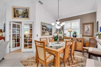 235 Auburn Woods Circle, Venice, FL 34292 - Photo 15