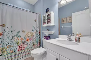 235 Auburn Woods Cir, Venice, FL 34292 - Photo 37