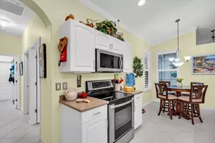 235 Auburn Woods Cir, Venice, FL 34292 - Photo 19