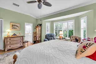 235 Auburn Woods Cir, Venice, FL 34292 - Photo 35