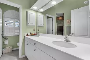 235 Auburn Woods Cir, Venice, FL 34292 - Photo 33