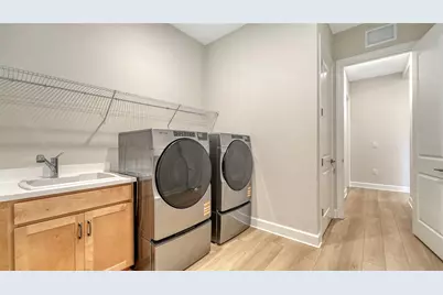 16423 Isola Place, Lakewood Ranch, FL 34211 - Photo 47