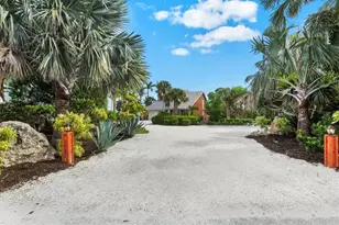 140 N Casey Key Rd, Osprey, FL 34229 - Photo 83