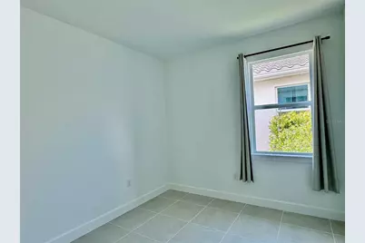 10478 Sea Breeze Ridge Drive, Englewood, FL 34223 - Photo 9