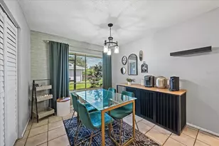 4004 8th St Ct E, Bradenton, FL 34208 - Photo 9