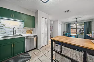 4004 8th St Ct E, Bradenton, FL 34208 - Photo 13