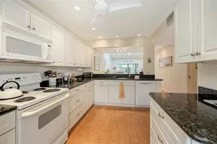 1611 Clower Creek Dr, Sarasota, FL 34231 - Photo 29