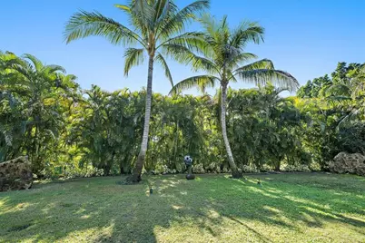 1643 S Lakeshore Drive, Sarasota, FL 34231 - Photo 5