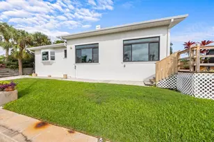 505 75th St, Holmes Beach, FL 34217 - Photo 57