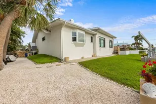 505 75th St, Holmes Beach, FL 34217 - Photo 53
