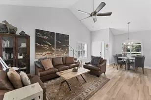 7160 Cedar Hollow Cir, Bradenton, FL 34203 - Photo 9