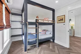 2913 Gulf Dr, Holmes Beach, FL 34217 - Photo 29