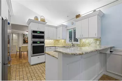 8009 Bobcat Circle, Sarasota, FL 34238 - Photo 13