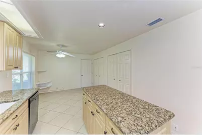 6647 Oakbrooke Circle, Bradenton, FL 34202 - Photo 25