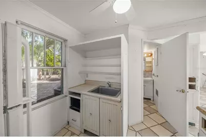 2830 Bay Shore Circle, Sarasota, FL 34234 - Photo 55