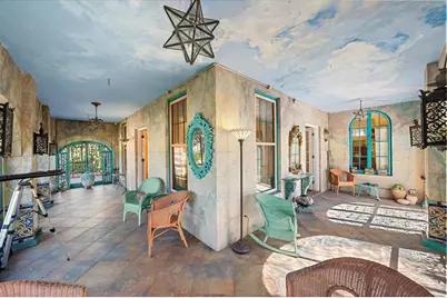 2830 Bay Shore Circle, Sarasota, FL 34234 - Photo 9