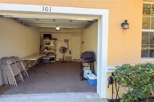 3756 82nd Ave Cir E, Sarasota, FL 34243 - Photo 11