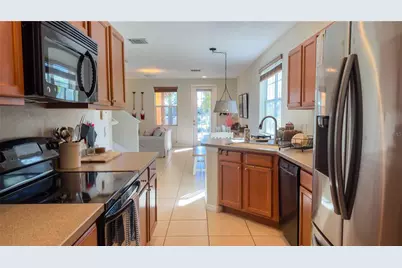 3756 82nd Avenue Circle E #101, Sarasota, FL 34243 - Photo 9