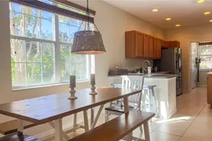 3756 82nd Ave Cir E, Sarasota, FL 34243 - Photo 15