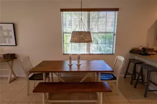 3756 82nd Ave Cir E, Sarasota, FL 34243 - Photo 7