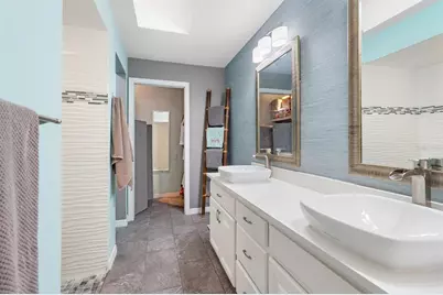 4033 Wilshire Circle E #139, Sarasota, FL 34238 - Photo 23