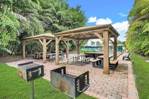 6635 Huntington Lakes Cir, Naples, FL 34119 - Photo 35