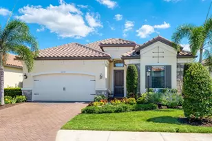 16532 Hillside Cir, Lakewood Ranch, FL 34202 - Photo 1