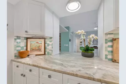 1255 N Gulfstream Avenue #204, Sarasota, FL 34236 - Photo 15