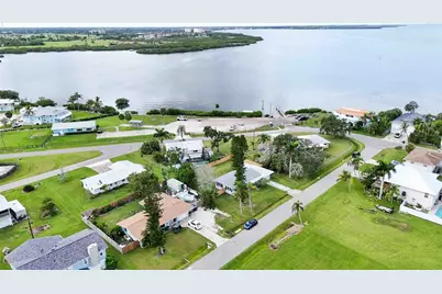 723 45th Street Court W, Palmetto, FL 34221 - Photo 39