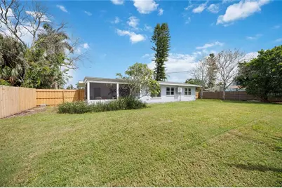 723 45th Street Court W, Palmetto, FL 34221 - Photo 31