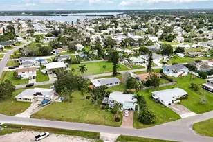 723 45th St Ct W, Palmetto, FL 34221 - Photo 45