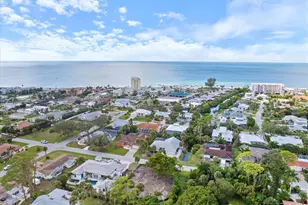 621 Hibiscus Dr, Venice, FL 34285 - Photo 1