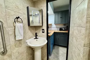 7150 N Tamiami Trl, Sarasota, FL 34243 - Photo 23