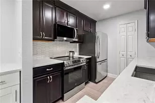 8911 Manor Loop, Lakewood Ranch, FL 34202 - Photo 13