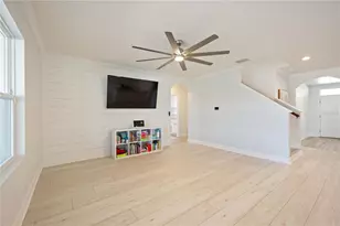 451 Grande Vista Blvd, Bradenton, FL 34212 - Photo 9