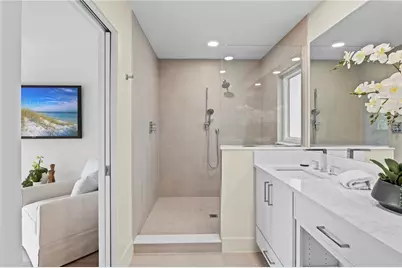 624 Dundee Lane, Holmes Beach, FL 34217 - Photo 23