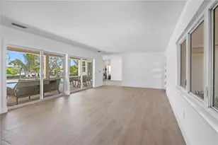 624 Dundee Ln, Holmes Beach, FL 34217 - Photo 11