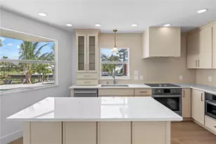 624 Dundee Ln, Holmes Beach, FL 34217 - Photo 25