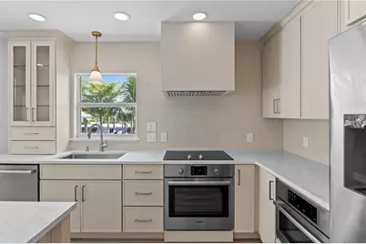 624 Dundee Lane, Holmes Beach, FL 34217 - Photo 23