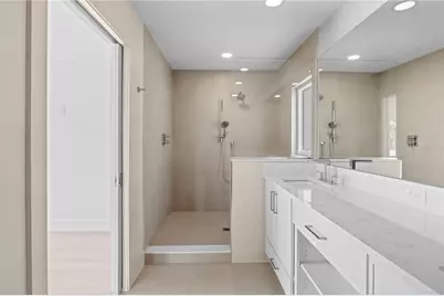 624 Dundee Lane, Holmes Beach, FL 34217 - Photo 33