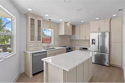 624 Dundee Lane, Holmes Beach, FL 34217 - Photo 21