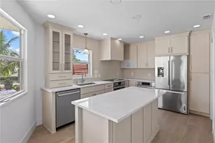 624 Dundee Ln, Holmes Beach, FL 34217 - Photo 21