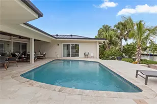 624 Dundee Ln, Holmes Beach, FL 34217 - Photo 41