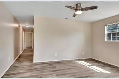 304 21st Street W, Palmetto, FL 34221 - Photo 11