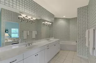 7270 Alicante Dr, Sarasota, FL 34238 - Photo 53