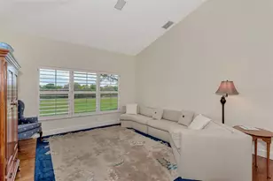 7270 Alicante Dr, Sarasota, FL 34238 - Photo 33